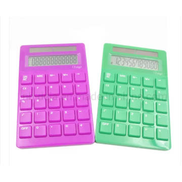 Calculadora colorida de tamanho pequeno para estudante